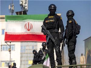 إیران.. الأمن یعتقل رئیسه "جبهه الإصلاحات" آذر منصوری وقیادات ونشطاء فی الجبهه