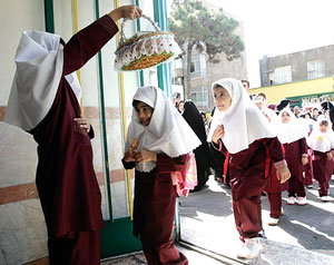 مدارس تا چه روزي داير است؟