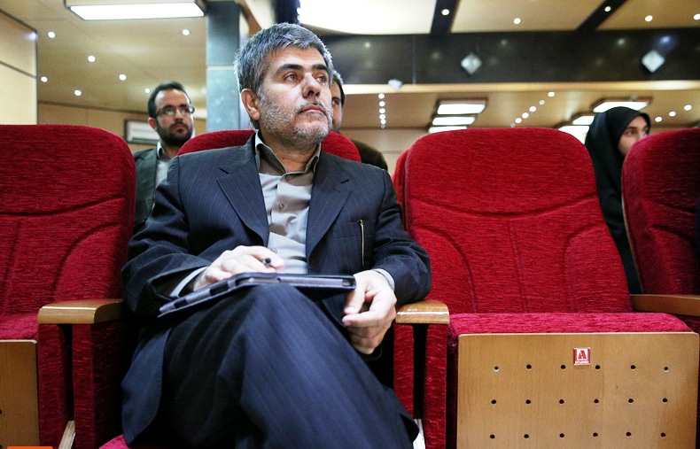 اخبار اختصاصي آريا از حزب جديد احمدي نژادي ها ،رابط اين حزب با پايداري ها کيست؟/استانداران احمدي نژاد هم پاي کار آمده اند
