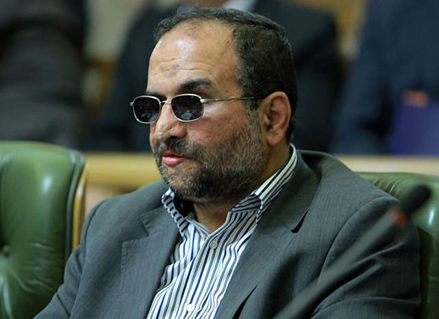 اصولگرايان از دايره انتخاب روحاني خارج شده اند/ اصلاح طلبان، کارگزاران و اعتداليون خود را از زير بار اتهام خارج کنند