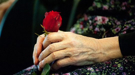 لزوم توجه و ارزش گذاري به ازدواج مجدد زنان سالمند