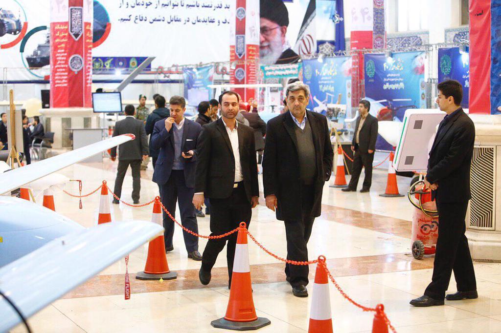 بازديد حناچي از «نمايشگاه بزرگ دستاوردهاي دفاعي جمهوري اسلامي»