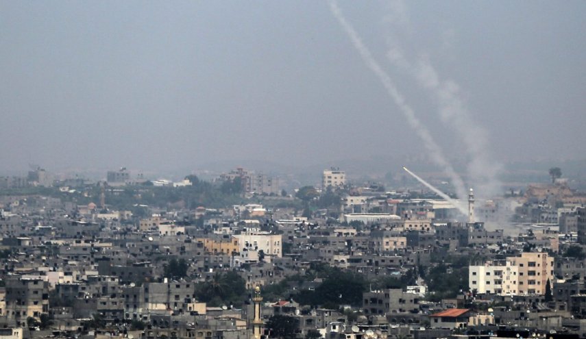 وحشت و فرار صهيونيست‌ها به پناهگاه پس از پاسخ راکتي مقاومت فلسطين