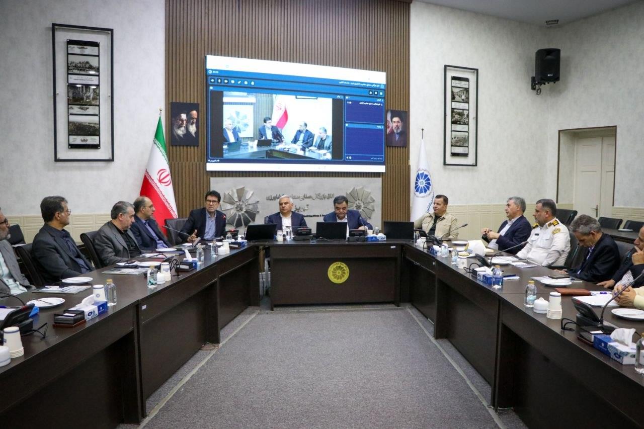 بررسي راهکارهاي اجرايي مديريت ترافيک محور تراکتورسازي تبريز در کارگروه شوراي گفتگوي آذربايجانشرقي