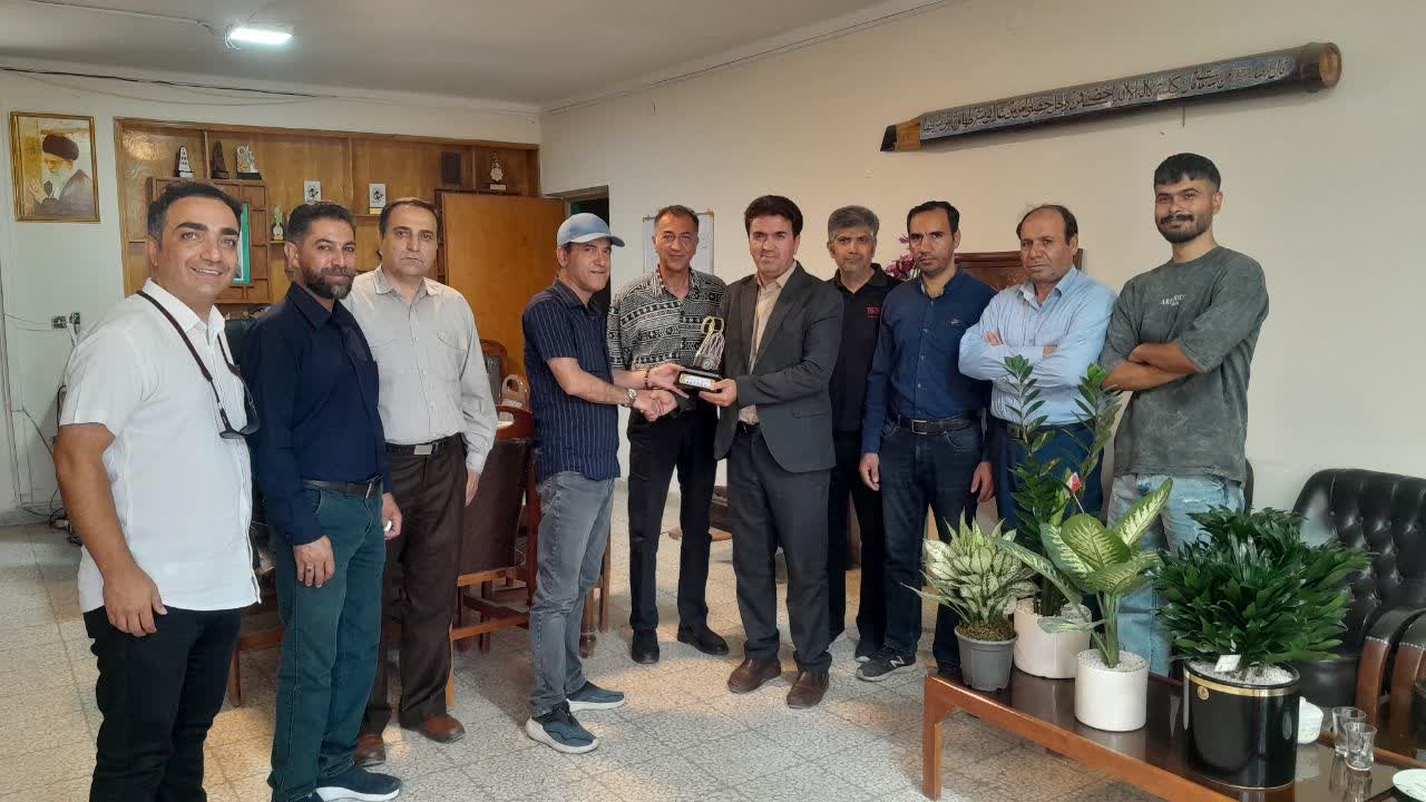 ديدار مدرسان و مسؤلين انجمن سينماي جوانان دفتر نيشابور با سرپرست اداره فرهنگ و ارشاد اسلامي شهرستان نيشابور