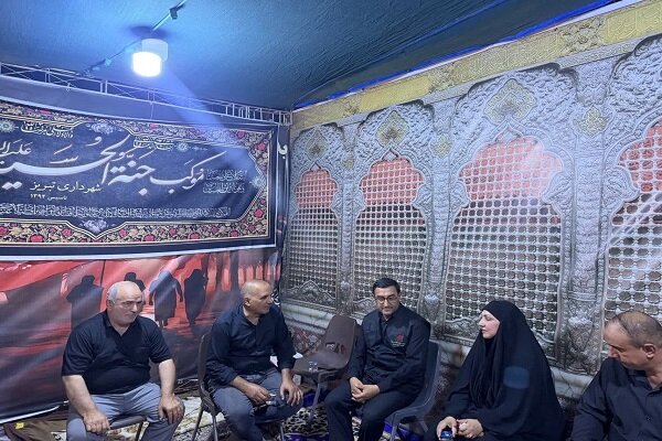 بازديد عضو شوراي استاني کربلا از موکب جنت‌الحسين(ع) شهرداري تبريز