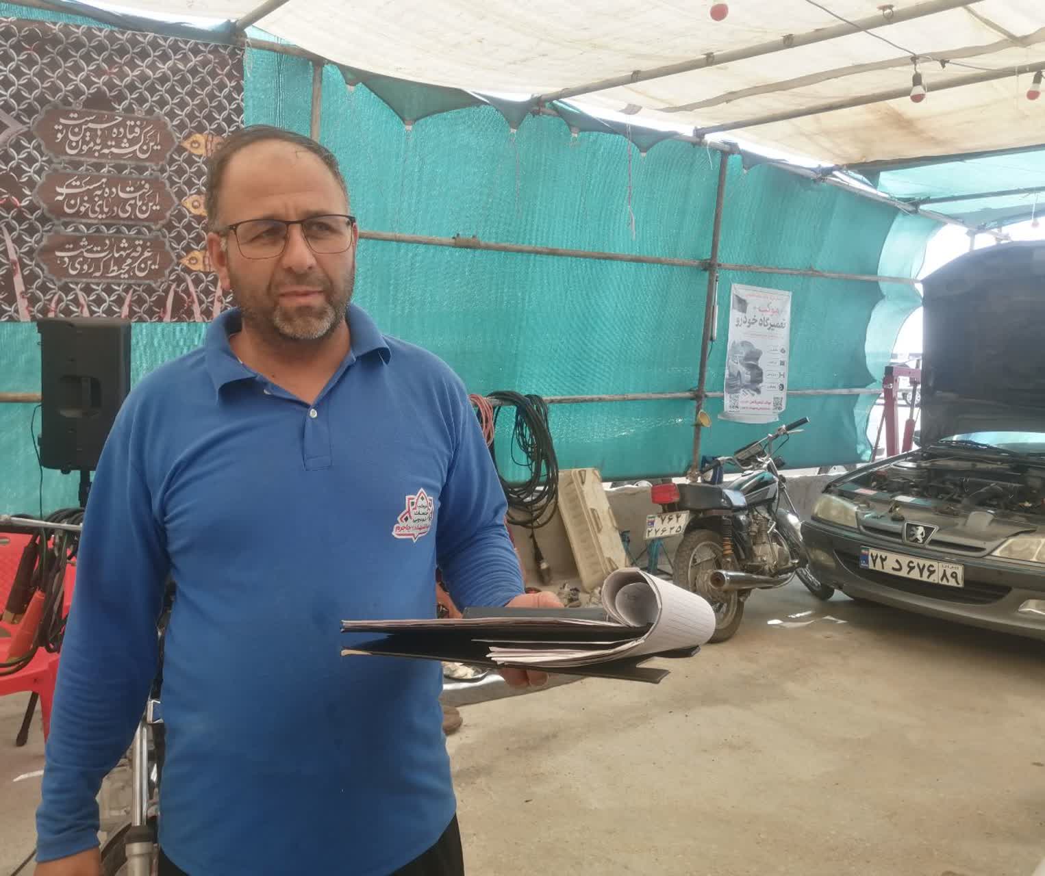 مهارت در خدمت عشق؛ موکب رايگان تعميرات خودرو براي زائران اربعين در مهران