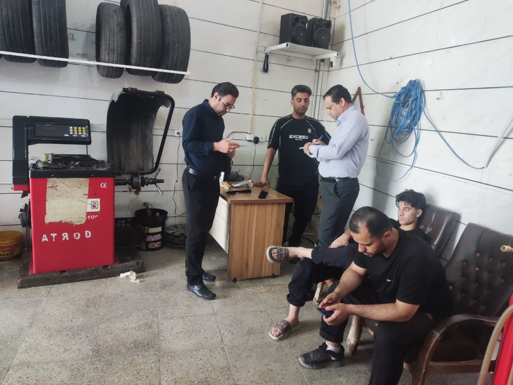 برخورد با متخلفان بازار خدمات خودرويي در ايلام