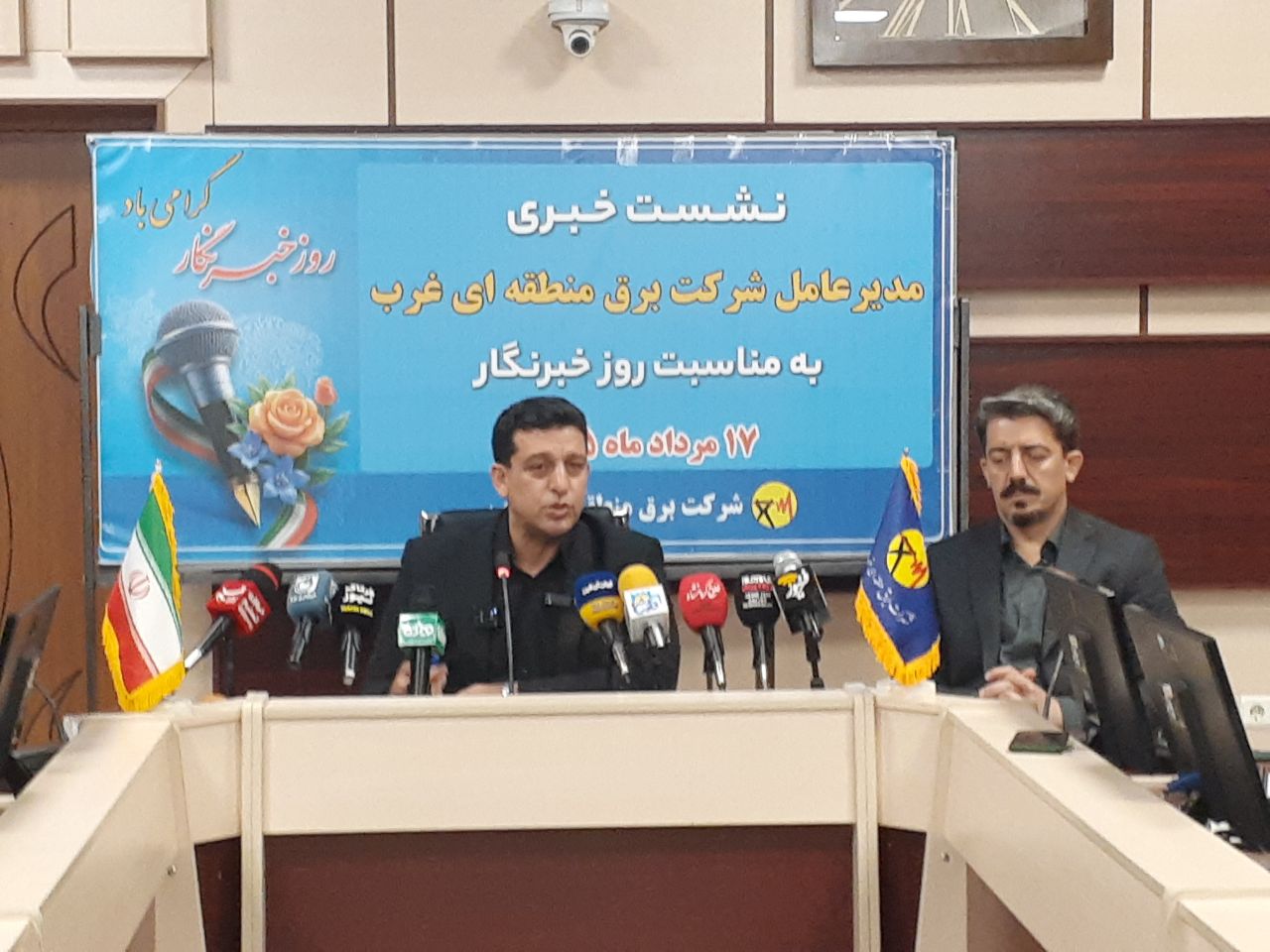 مديرعامل شرکت برق منطقهاي غرب :تعامل ميان صنعت برق و رسانهها ميتواند به حل بسياري از مشکلات و افزايش اعتماد عمومي کمک کند