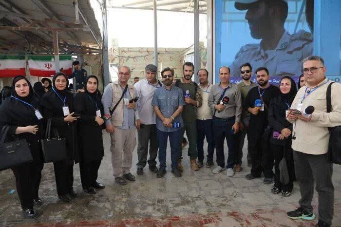 تيغِ قلم در برابرِ شعلههاي مهران؛ حماسهنويسانِ مسيرِ اربعين