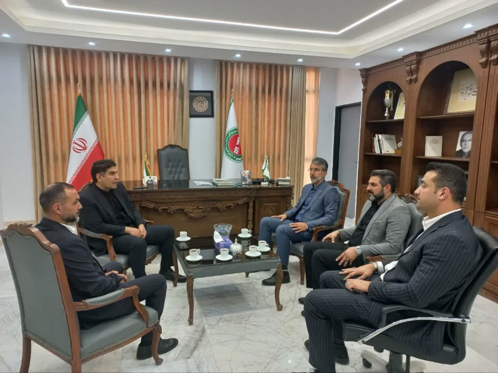 ديدار مديرکل ورزش و جوانان مازندران با رئيس فدراسيون بوکس