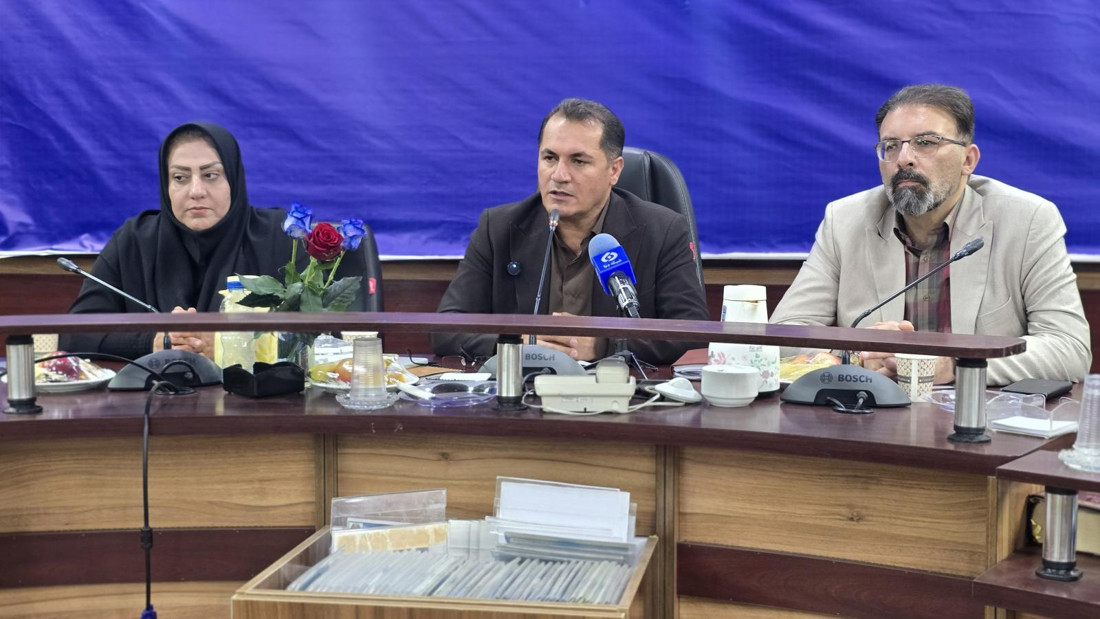 فرماندار شهرستان بویراحمد در نشست خبری با اصحاب رسانه: از هیچ خبرنگاری شکایت نمی‌کنم/ بویراحمد از حقوق خود کوتاه نمی‌آید
