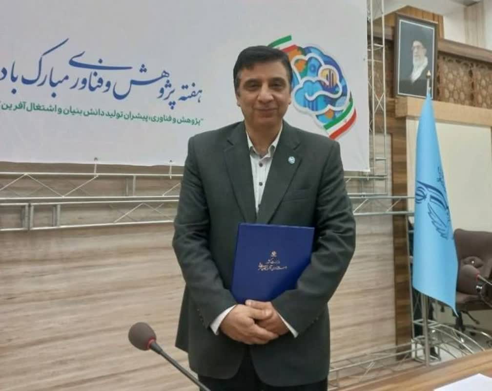 استاد دانشگاه تبریز؛ برنده جایزه علمی «Cacabey» در قزاقستان