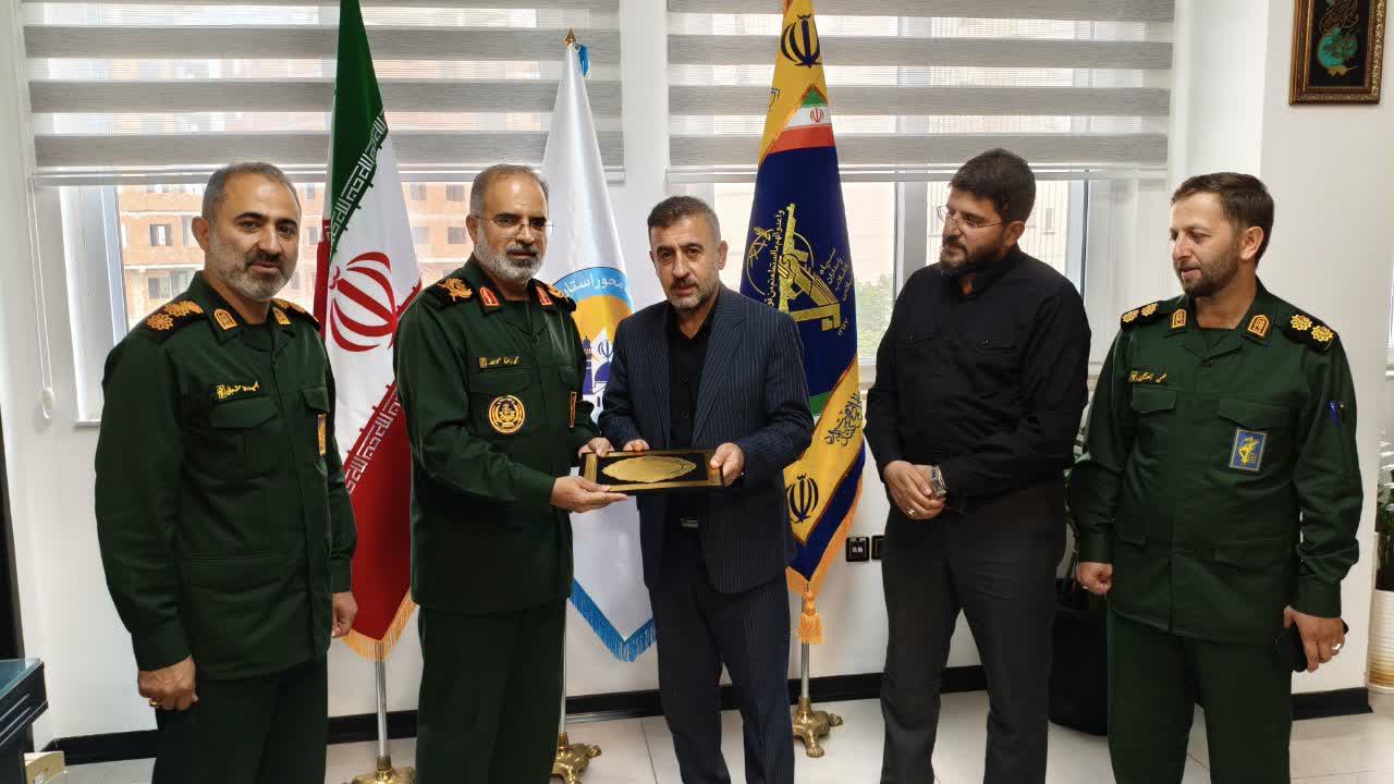 تقدیر فرمانده سپاه کربلا از مدیرکل منابع طبیعی و آبخیزداری استان مازندران