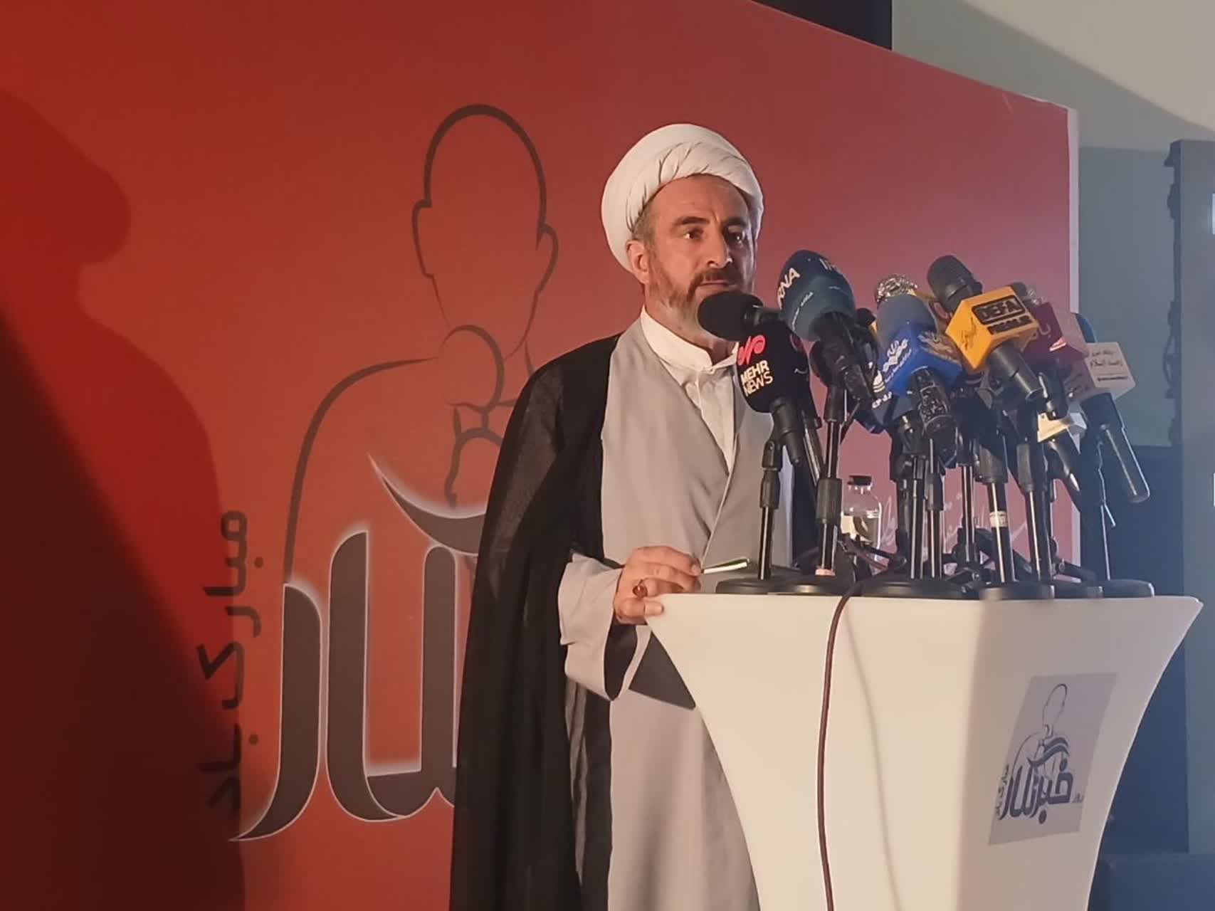 نماینده ولی فقیه در ایلام: خبرنگار آینه حقیقتنما در برابر روایتهای جعلی