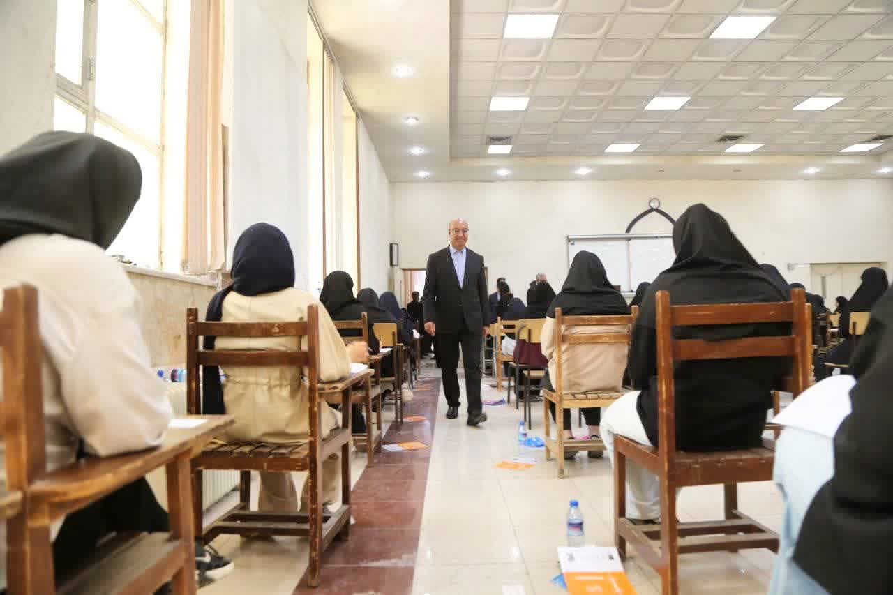 استاندار کرمانشاه:هیچگاه برای آموختن و تحصیلات دانشگاهی دیر نیست