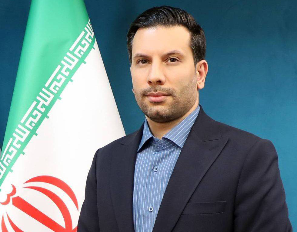 سازماندهی فضاهای عمومی ساختمان اداری منطقه 9