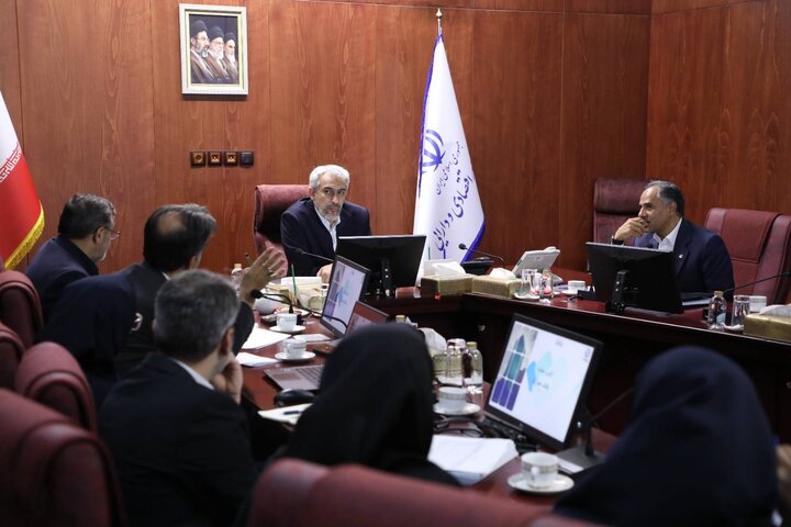 عملکرد بانک تجارت در سال مالی 1404 و تابستان سال جاری بررسی شد