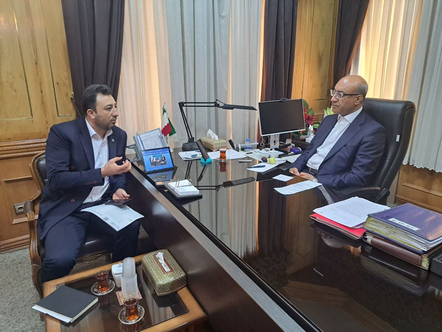 مدیرکل دامپزشکی استان با استاندارکرمانشاه دیدارکرد