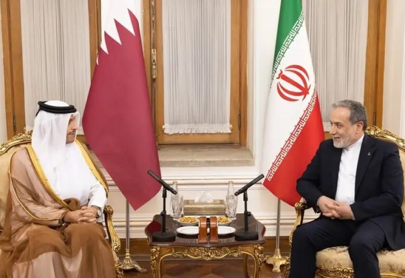 وزیر خارجه قطر در تهران بر سر کریدور موقت دریایی و پاکسازی مین در تنگه هرمز با ایران گفت‌وگو کرد