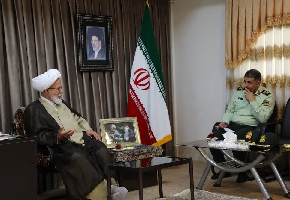 نماینده ولی فقیه در استان و امام جمعه کرمانشاه:نیروهای پلیس سربازان واقعی امام زمان(عج) هستند