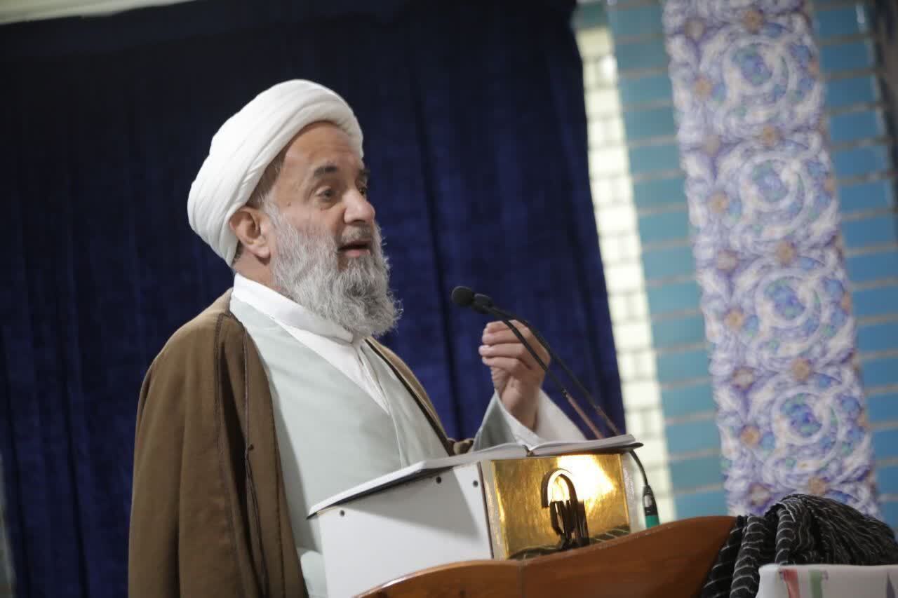 واکنش امام جمعه بابل به اظهارات استانداردرباره «تک‌صدایی» در شهرستان/  تأکید بر رعایت شأن مردم بابل و نگاه عادلانه در اجرای پروژه‌های استان مازندران