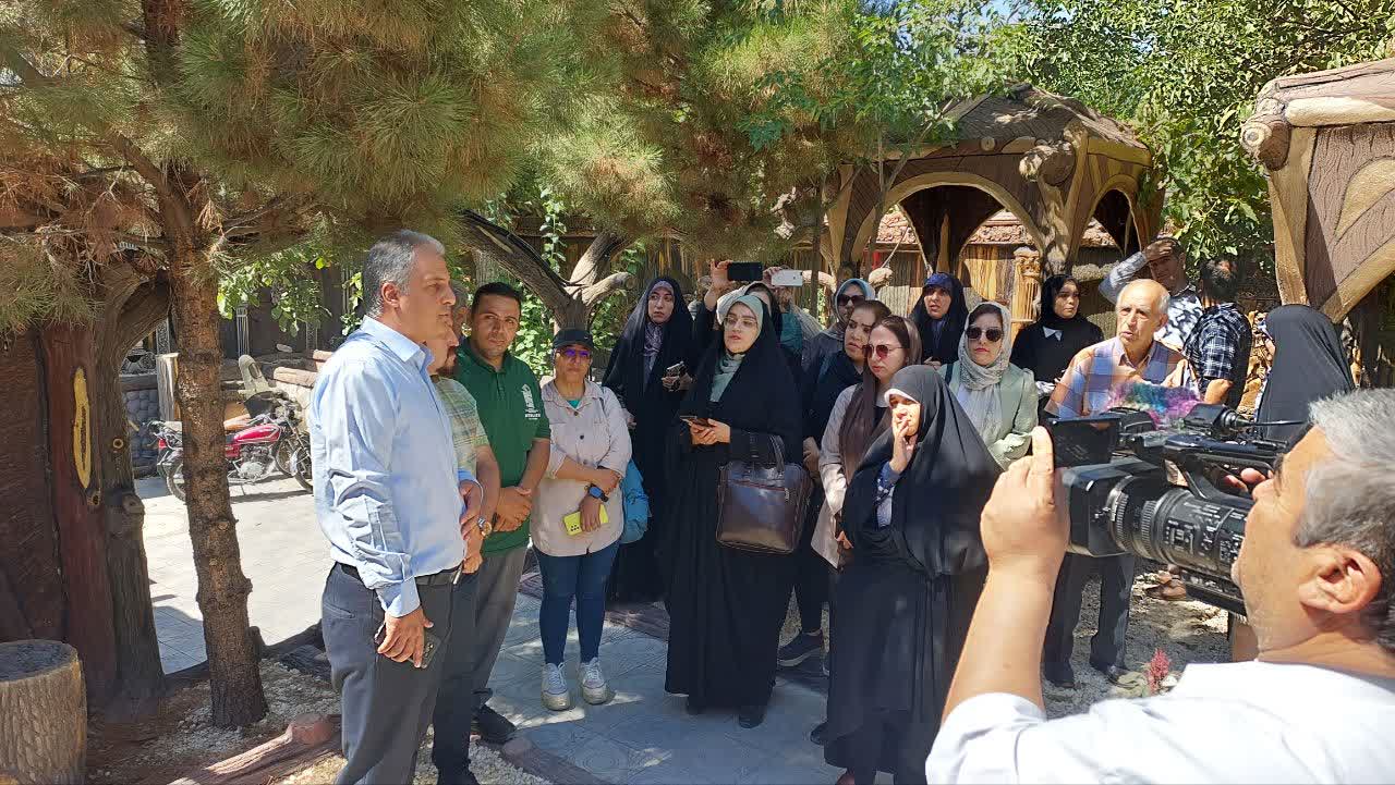سفر یک‌روزه رسانه‌ها به دل تاریخ؛ بازدید از اماکن تاریخی اسکو در هفته دولت