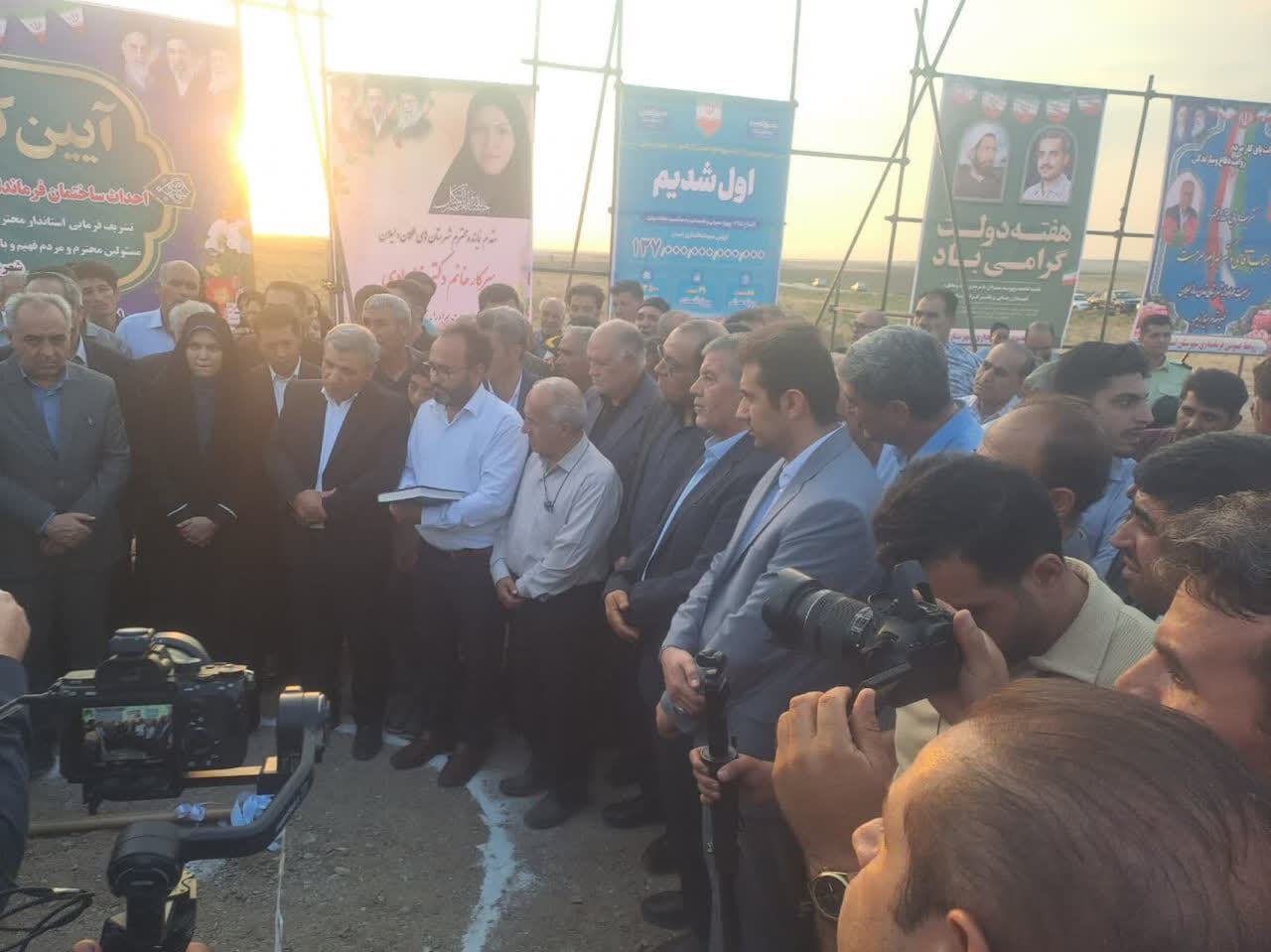 گامی در جهت توسعه زیرساختهای اداری شهرستان لیلان آذربایجان شرقی/ کلنگ مجتمع اداری بر زمین خورد