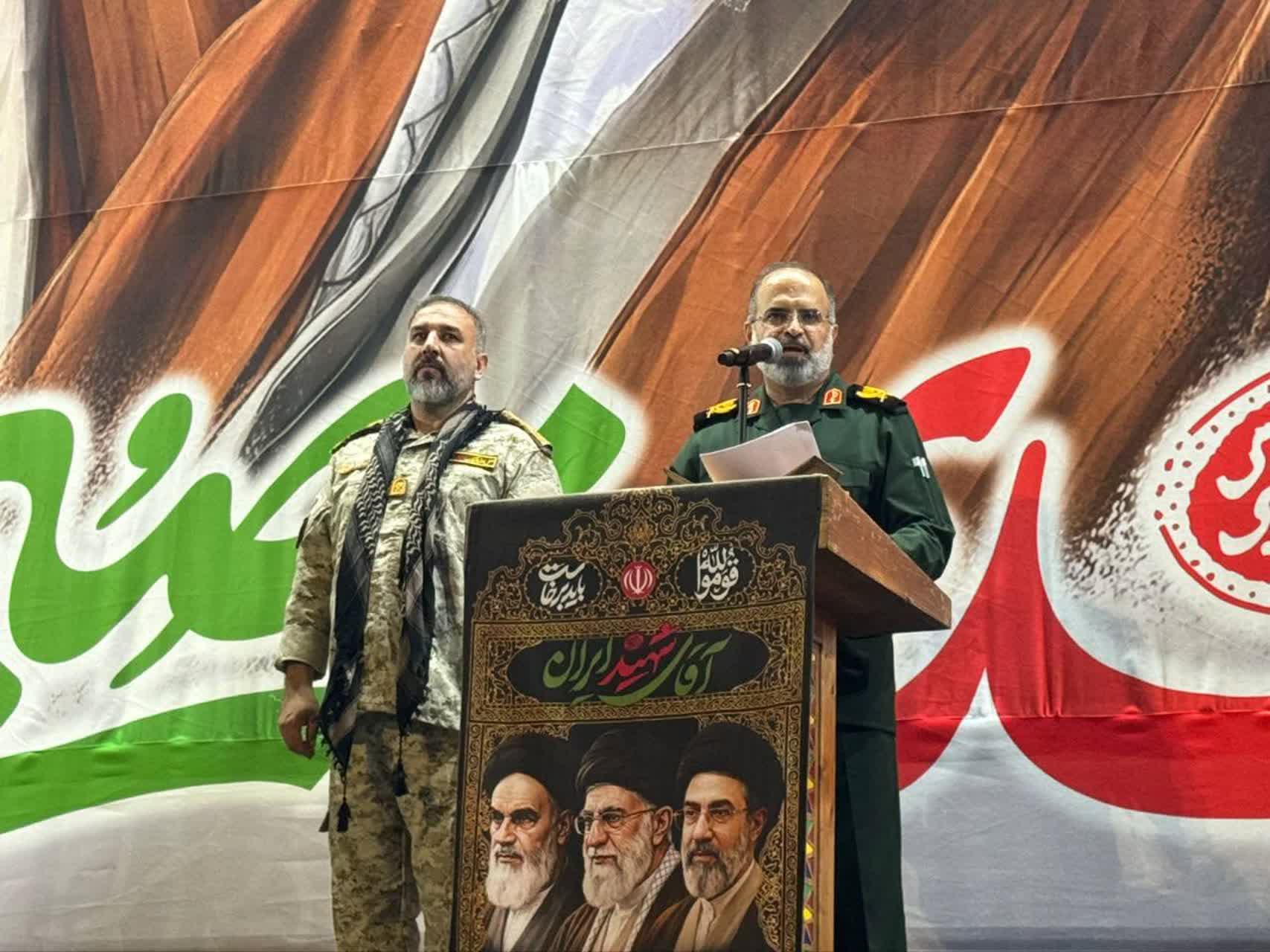 مردان غیرتمند، زنان زینبی، جوانان پرشور و حتی کودکان این شهر، مساجد، حسینیه‌ها، میدان‌ها و خیابان‌های ساری را به نماد بیداری و بصیرت تبدیل کردند