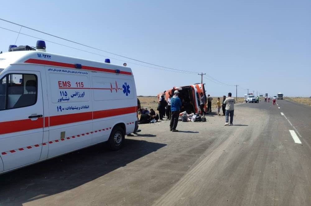 واژگونی اتوبوس در محور سبزوار ـ نیشابور 46 مصدوم برجا گذاشت