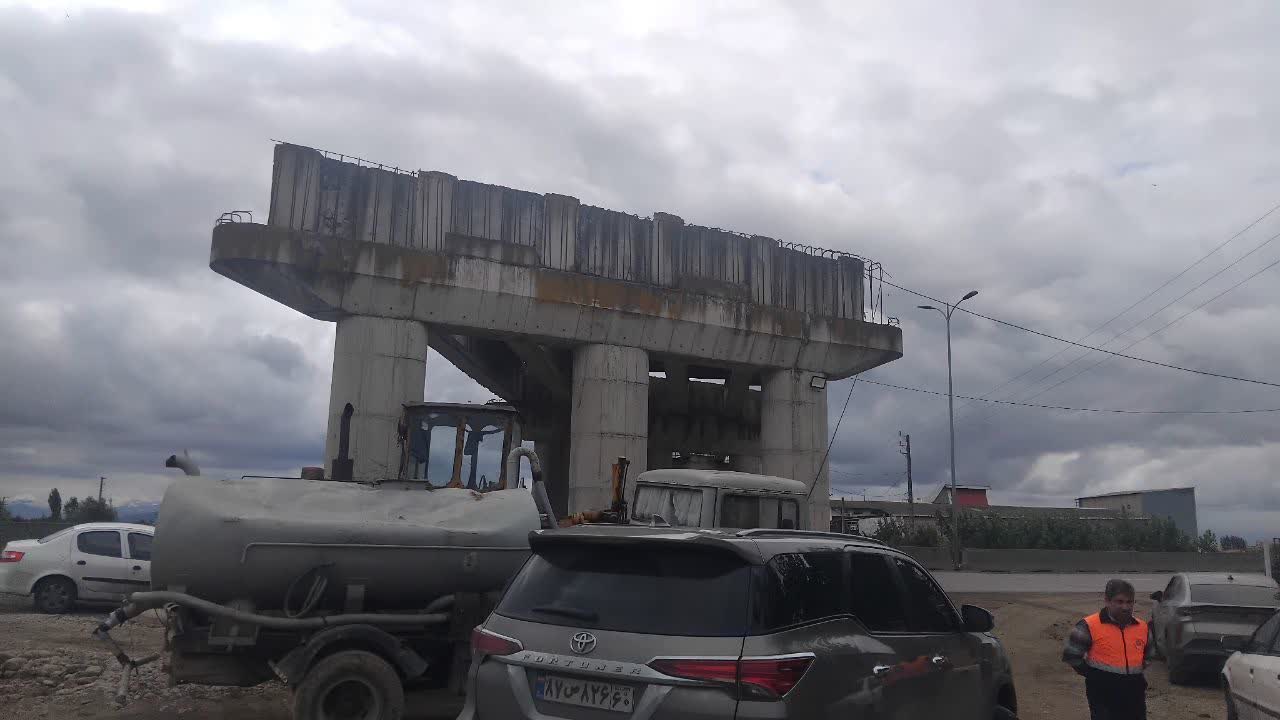 بازدیدخانقایی معاون فنی سازمان راهداری وروستابی کشورازپروژههای راهسازی وعمرانی درمحورهای مختلف شهرستان بابل