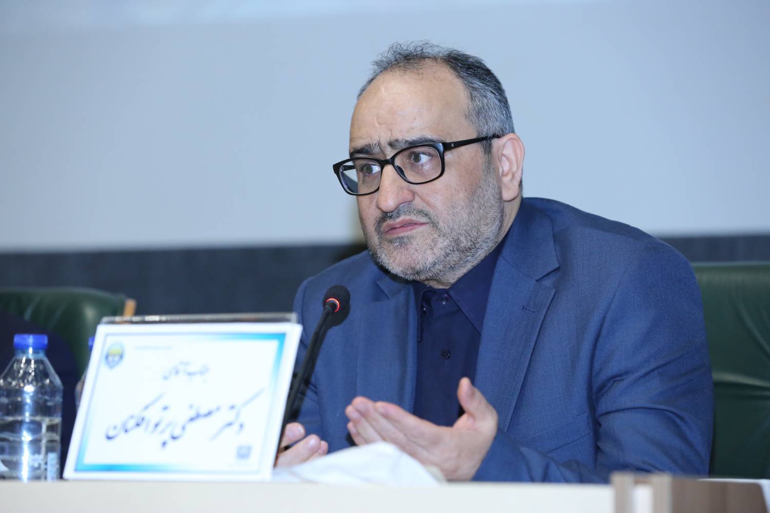 پرتوافکنان: مداخلات در نرخ سود، ریشه بخشی از ناترازی نظام بانکی است