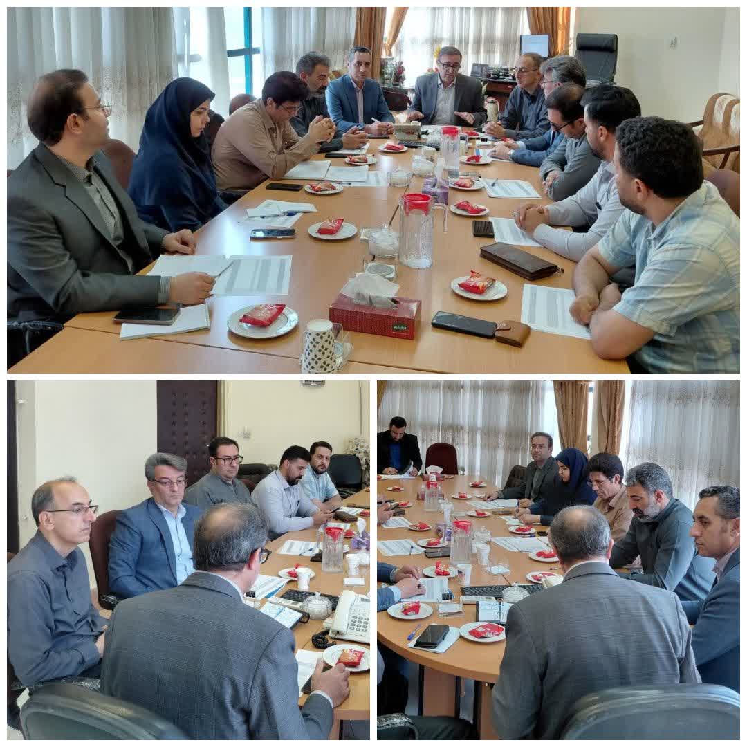 عملکرد 5 ماهه مناطق چهارگانه آبفای کرمانشاه در حوزه مشترکین بررسی شد