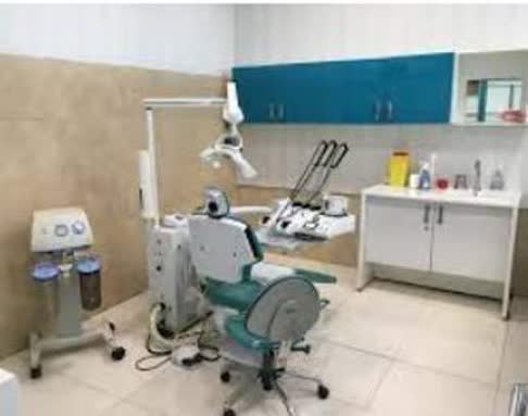 مدیرکل تعزیرات حکومتی استان کرمانشاه از برخورد قاطع با مرکز غیرمجاز دندانپزشکی خبر داد