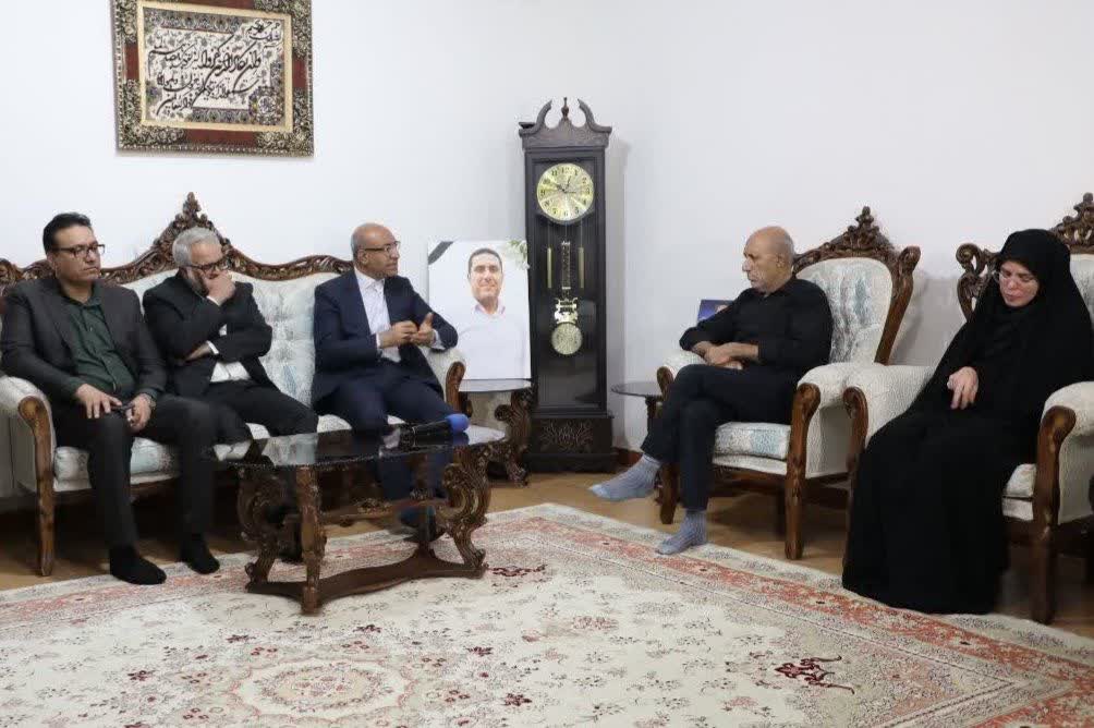 استاندار کرمانشاه:ایمان و روحیه شهادتطلبی رزمندگان اسلام، برتری تسلیحاتی دشمن را خنثی کرد