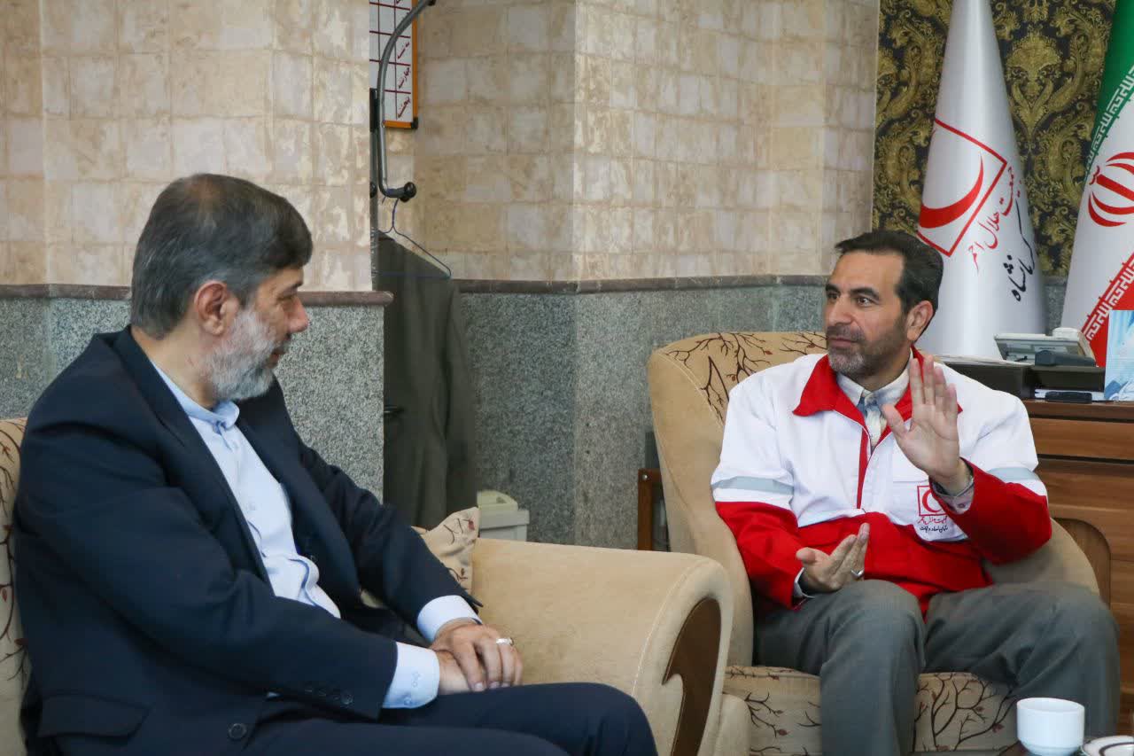 مدیرکل صداوسیمای استان کرمانشاه با مدیرعامل جمعیت هلالاحمر دیدار کرد