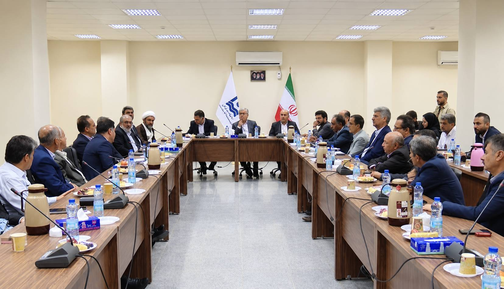وزیر علوم: دشمنی با دانشگاه، دشمنی با فرهنگ ایران است