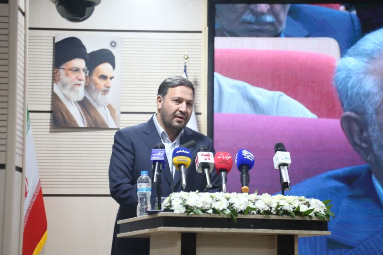 نماینده مردم کرمانشاه در مجلس شورای اسلامی بر حمایت جدی از بخش تولید و رفع موانع صنعتگران استان تأکید کرد