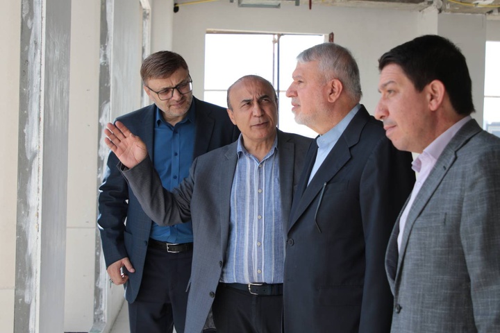 بازدید وزیر میراث‌فرهنگی از نخستین مجتمع نوآوری و گردشگری کشور؛ شتاب در تکمیل «برج فناوری و هتل ویستریا»