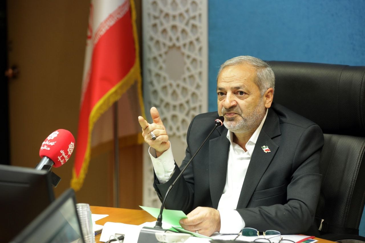 تأکید وزیر آموزشوپرورش بر اجرای تدریجی «الگوی مدرسه تراز» برای تحقق سند تحول بنیادین
