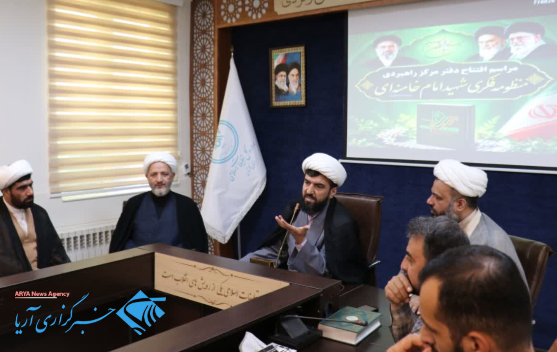 انس با منظومه فکری امامین انقلاب، شتاببخش مسیر پیشرفت کشور است