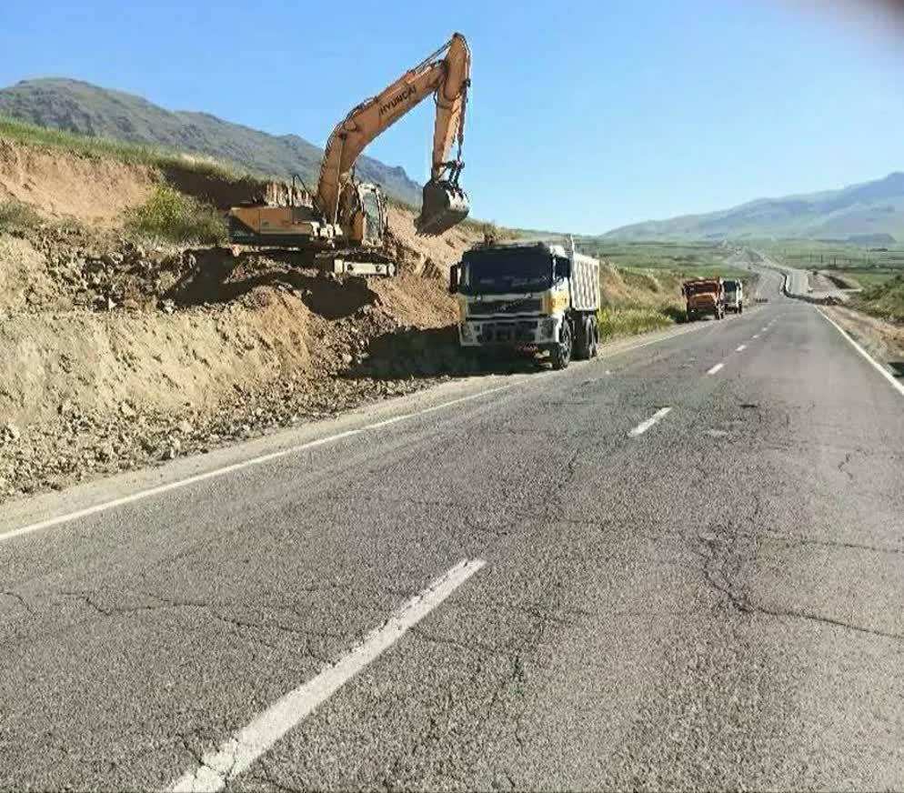 معاون راهداری ادارهکل راهداری و حمل و نقل جادهای استان کرمانشاه: 112 نقاط مستعد حادثه در محورهای مواصلاتی استان کرمانشاه ایمنسازی شد