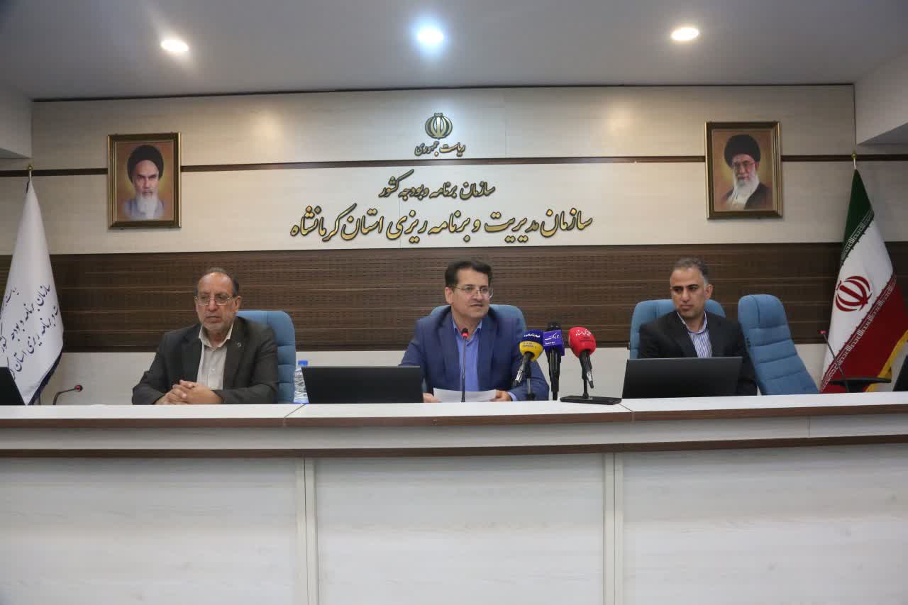 تاکید معاون اقتصادی استانداری کرمانشاه بر تسریع در پرداخت تسهیلات سفر رئیسجمهور