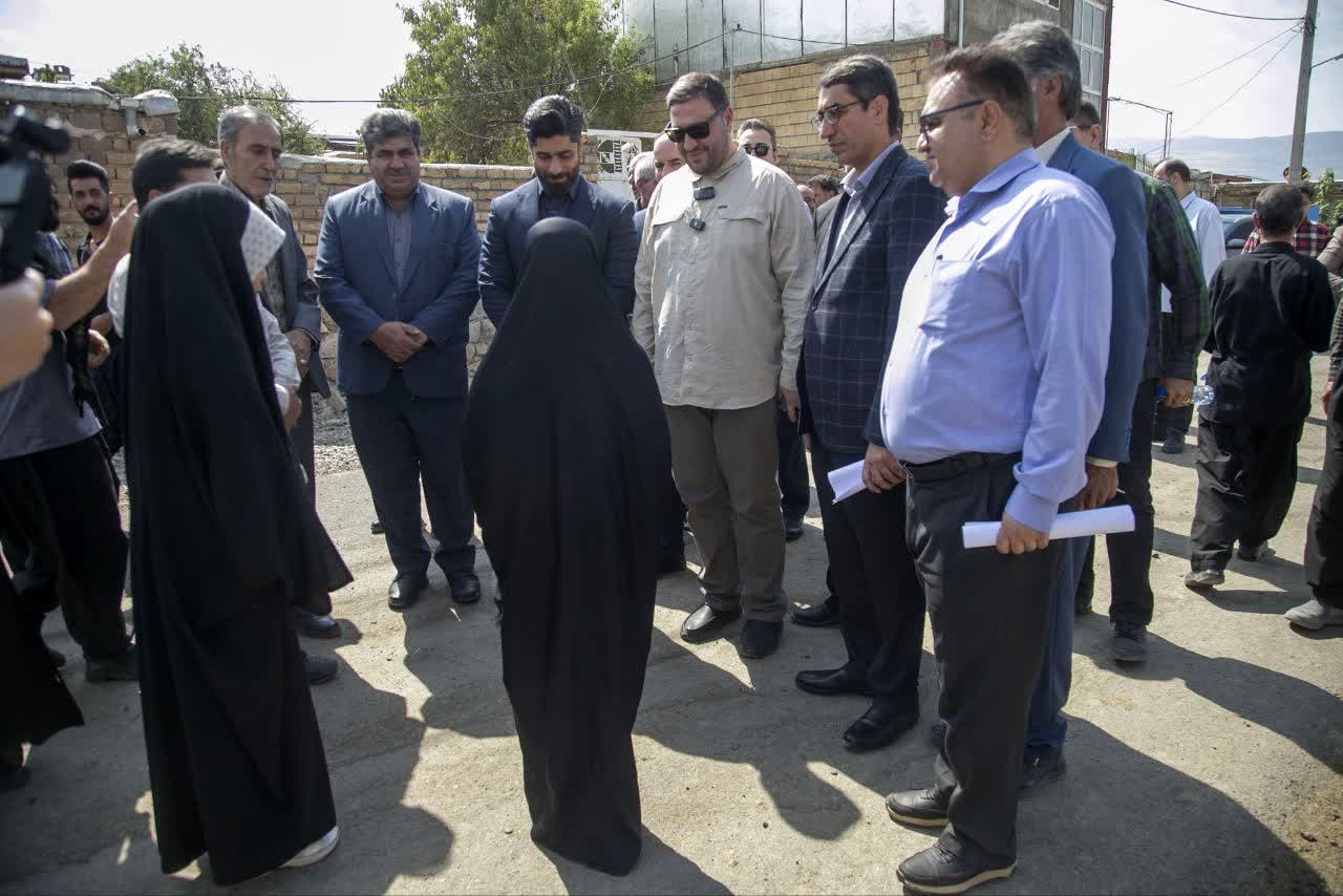 تقدیر عضو هیئت رئیسه مجلس شورای اسلامی از عملکرد بنیاد مسکن در بازدید از روستای قزانچی