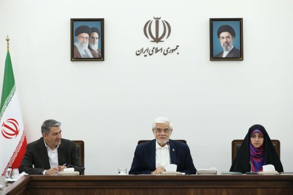 معاون اول رئیس‌جمهور: عملکرد زنان در دولت «فوق‌العاده» است/ تفکر مردسالارانه در قوانین نیازمند اصلاح جدی است