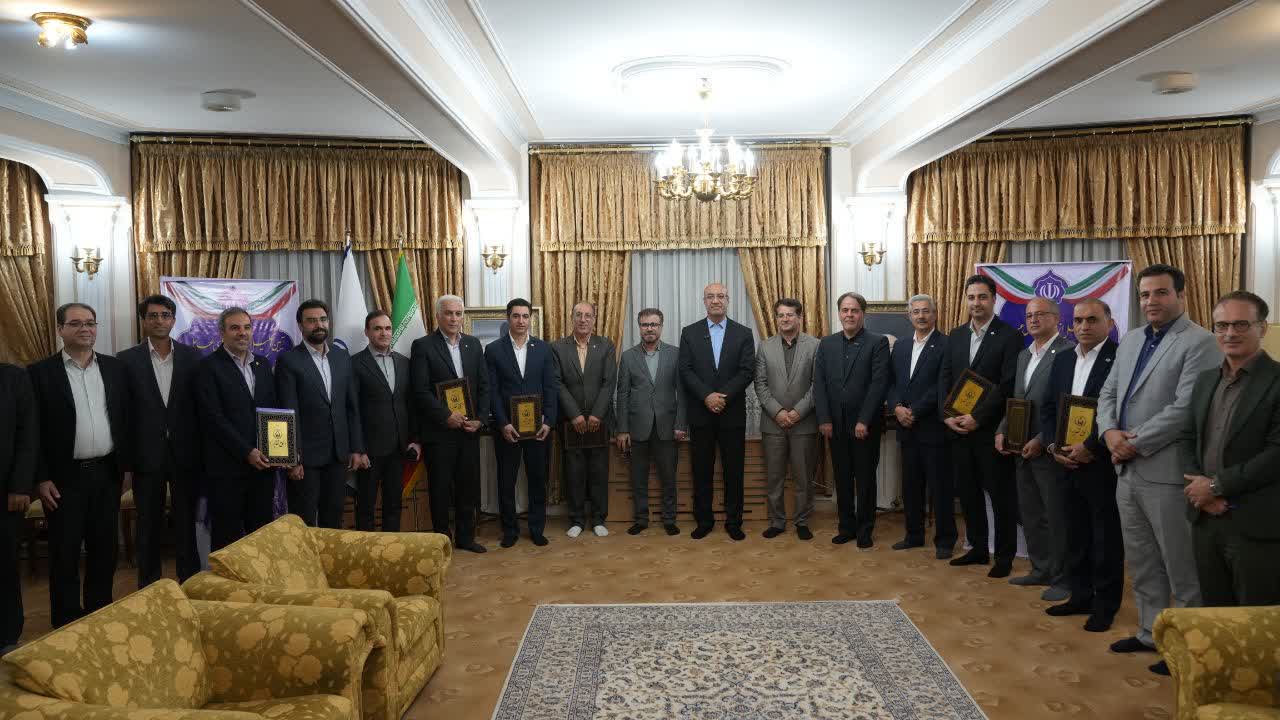 استاندار کرمانشاه: کمیته امداد از دستگاههای پیشرو در هدفگذاری و پرداخت تسهیلات اشتغالزایی است