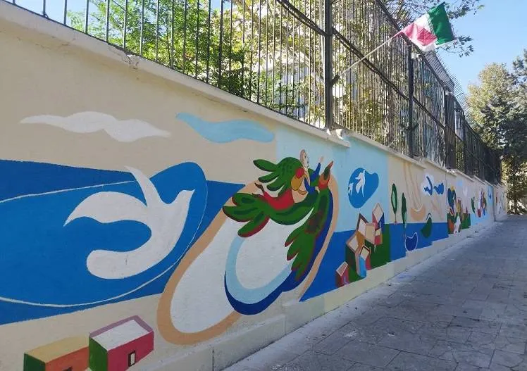 15 هزار مترمربع طرح هنری بر دیوارهای مدارس منطقه 2 نقش‌بست