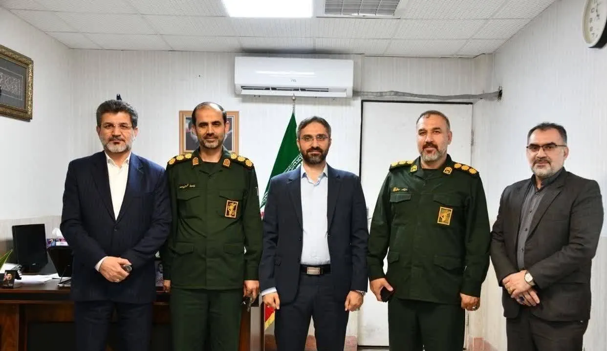 دیدارشهردار ساری با فرمانده سپاه ناحیه مقاومت ومدیرکل حفظ آثار دفاع مقدس؛ تجلیل از حمایت‌های شهردار در احداث پارک‌موزه