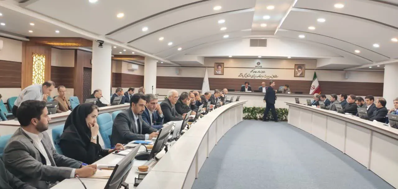 تأکید بر تسریع پرداخت تسهیلات سرمایه‌ گذاری و اشتغال‌زا در دهمین جلسه کارگروه اقتصادی استان کرمانشاه