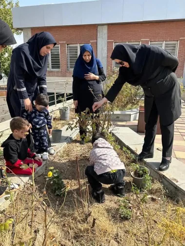 غرس نهال محبت در شیرخوارگاه معتضدی کرمانشاه